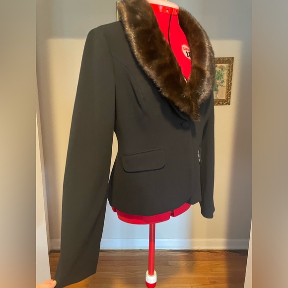 90s Adrianna Papell Classic Black Blazer With Brown Removable Faux Fur Collar - Picture 2 of 10